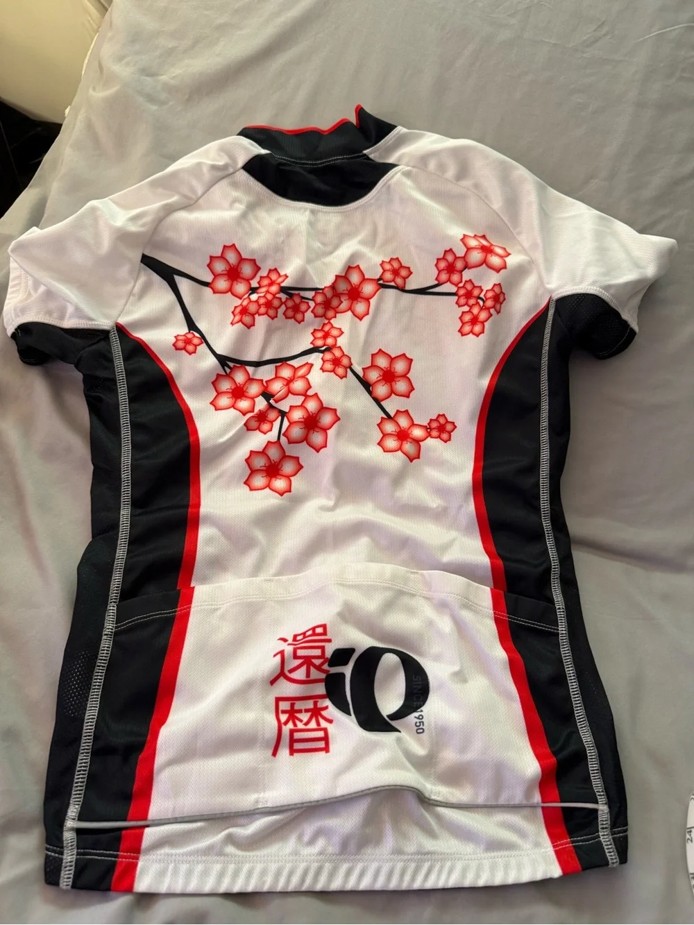 Pearl Izumi Womens White Black Cycling Jersey with Red Cherry Blossoms Sz M